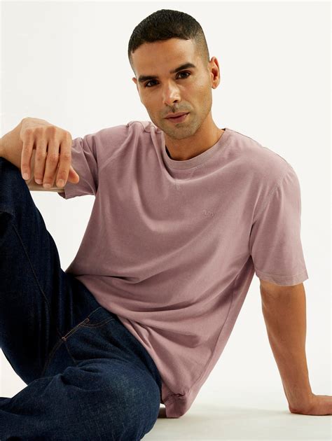 Men's Overdyed Solid Mauve Crew Neck T-shirt – Levis India Store