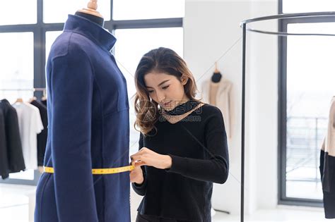 服装设计师必看！30个广州女装公司及品牌 - 哔哩哔哩