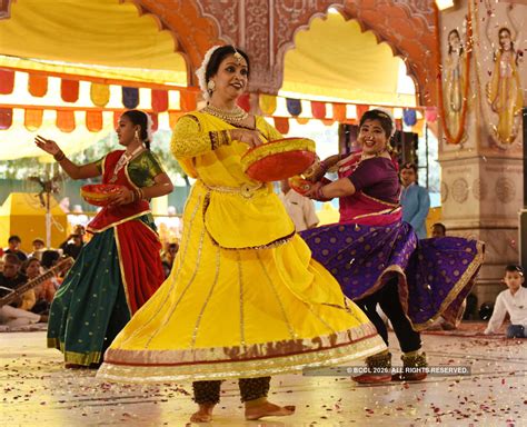 Fag Utsav begins with mesmerising floral dance- The Etimes Photogallery ...