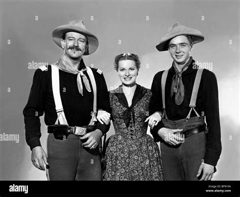 JOHN WAYNE MAUREEN O'HARA & HARRY CAREY JR RIO GRANDE (1950 Stock Photo ...