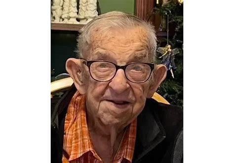 Joseph Kuzia Obituary (2025) - Wyandotte, MI - Czopek Funeral Directors