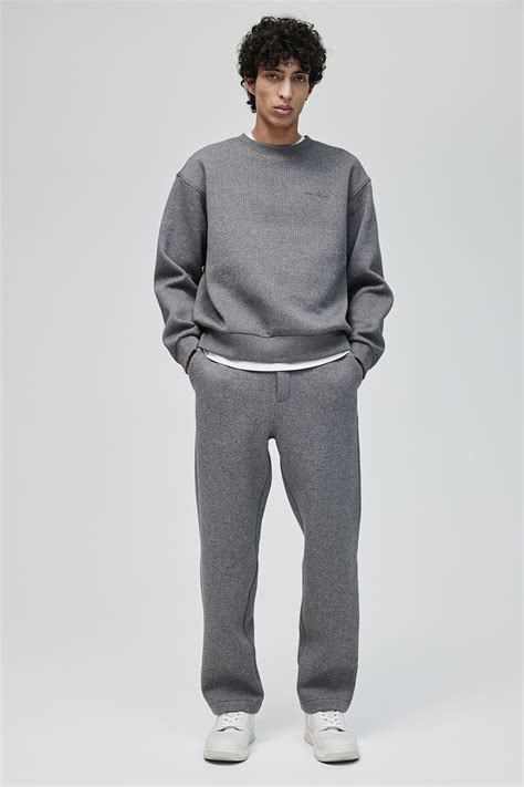 Loose Fit Ribbed sweatshirt - Dark grey - Men | H&M IN