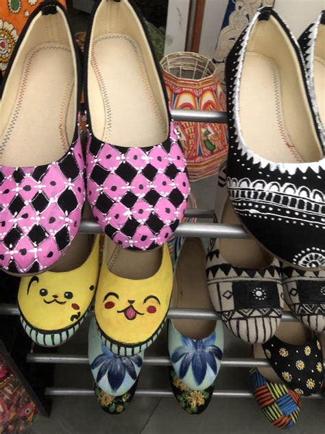 Discover Golkonda Handicrafts Emporium Products, Reviews & Information ...