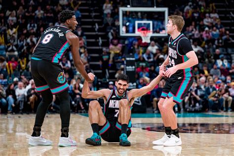 Grizzlies vs Wolves Predictions Today: Props, Odds & Picks (12/17)