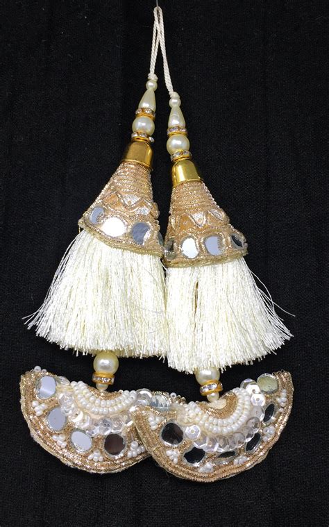 White Blouse Lehenga Ki Latkan - Set of 2 – Inhika.com