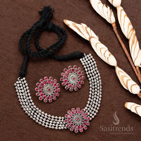 Oxidised Stone Studded Choker Set with Floral Pendant - Sasitrends