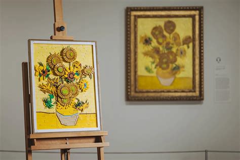 We Build LEGO Vincent van Gogh - Sunflowers, Which Contains a Hidden ...