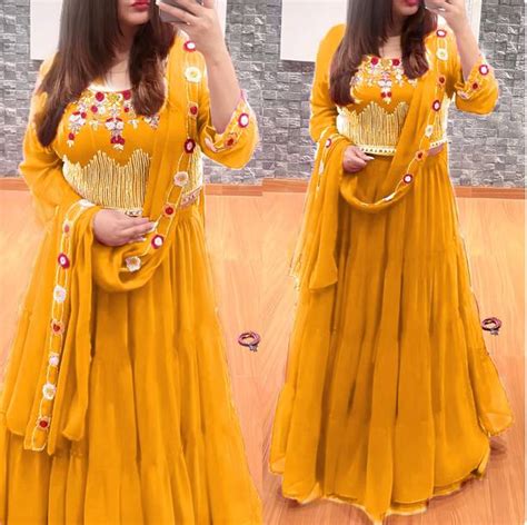Yellow Lehenga - Buy Yellow Lehenga Cholis Online at Best Prices In ...