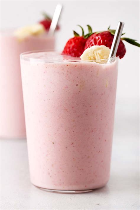 Strawberry Banana Yogurt Smoothie - Smoothies and Shakes