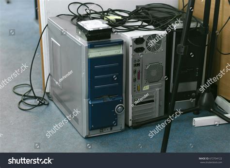 Broken Outdated Computer Systems 的图像结果