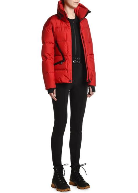 Crvene zimske jakne za zimu 2021. – Moda