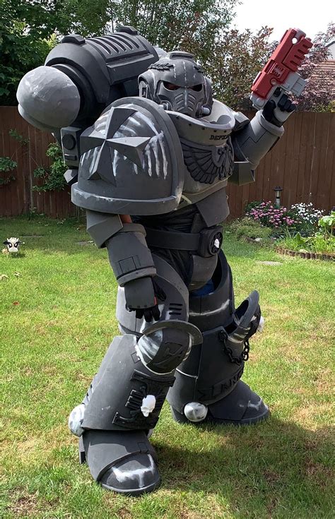 Warhammer 40k Space Marine Cosplay