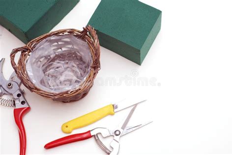 Flower Shop Work Table 的图像结果