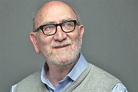 Livestream: 66 years + bizman = trendsetter