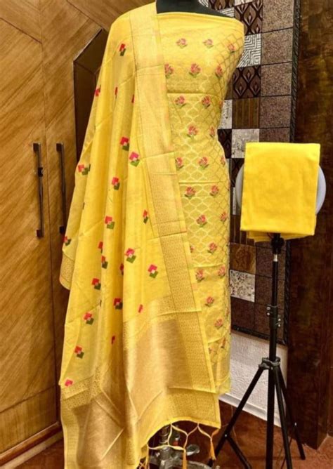 THE ONE -Unstitched Suit Set Material(Homely Vibe) – Monamaar
