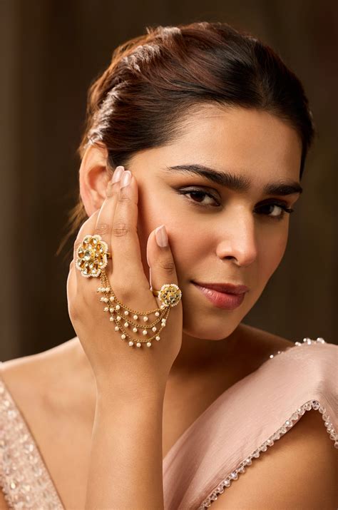 Shalvi Floral Kundan Ring – Paisley Pop Shop
