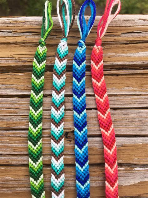 bracelet patterns 4 colors