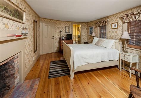 THE BLACK BOAR INN (Ogunquit) - Inn Reviews & Photos - Tripadvisor