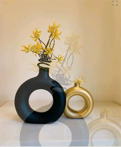 Buy Viivaz Home Décor Black and Gold Color Donut Vases | Cute Donut ...