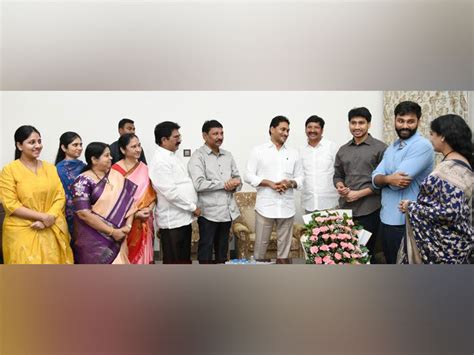 YSRCP cadre need not fear false cases, says Jagan Mohan Reddy