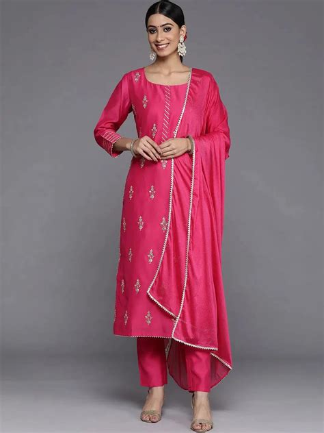 Buy Pink Embroidered Chanderi Silk Straight Kurta With Trousers ...