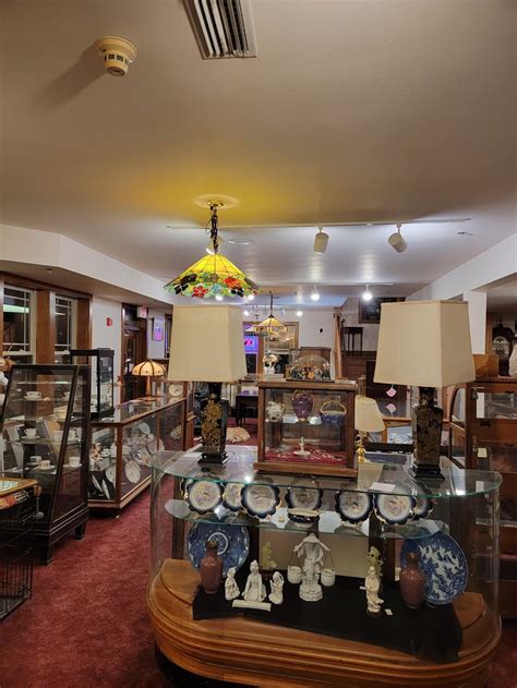 Janet's Antiques, 3800 University Ave, Madison, WI 53705