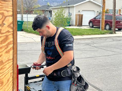 Rain Gutter Repair 的图像结果