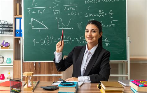 The Importance of Teachers in Students Life - Article Senior