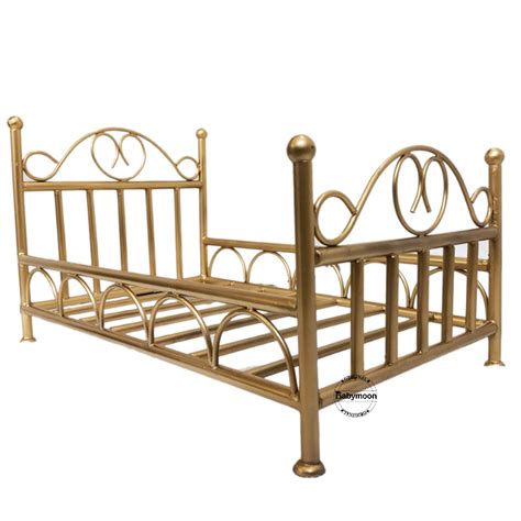 Babymoon Premium Metal Golden Bed Properties Photoshoot Prop – BABYMOON