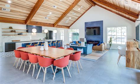 North Austin, TX Luxury Apartments for Rent | Riata Austin