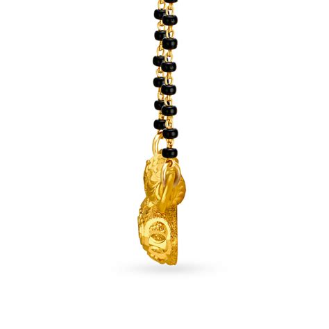 Lustrous 22 Karat Yellow Gold Mangalsutra Pendant