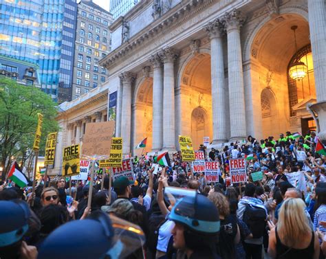 NYC real estate developer hit a pro-Palestinian protest with his car ...