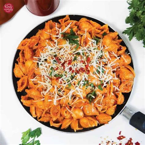 Gigi Hadid Pasta Without Vodka - Hinz Cooking