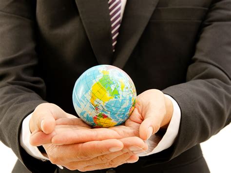 CSR: How should a manager balance responsibility towards shareholders ...