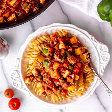 THE BEST Vegetable Spaghetti Sauce (with meat) - Delicious Little Bites