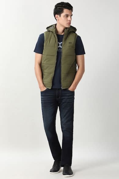 Buy Men Olive Solid Casual Jacket Online - 40013382 | Peter England