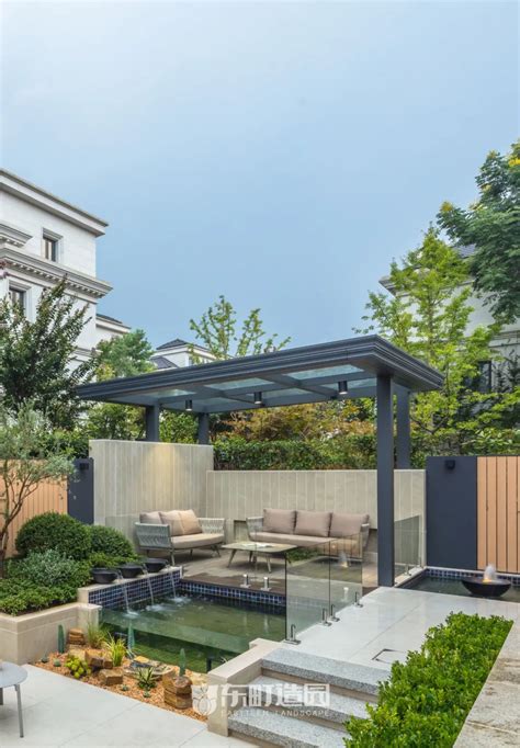 40平小花园“庭院设计”案例，5步打造简约现代小院，美翻了！_搜狐汽车_搜狐网