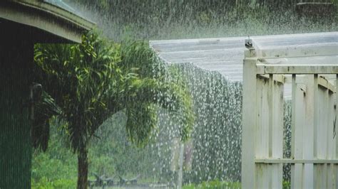 Rainy Season in Hawaii: How to Make It Romantic - Hawaii Travel Guide