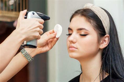 Advantage of Airbrush Makeup Techniques | Femina.in