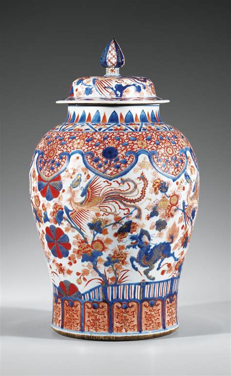 Large Imari Porcelain Jar and Cover, Qing Dynasty, 18th Century