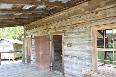 James Woods Cabin and Corn Cribs | hurricane-shoals