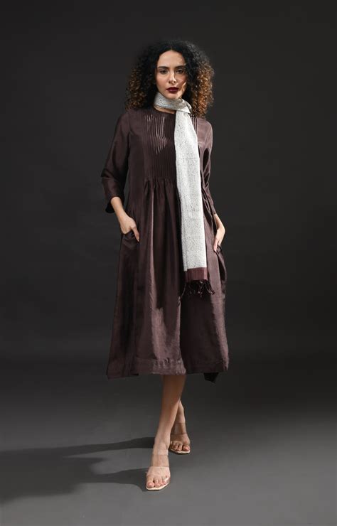 Pintucks Mulberry Silk Dress- Dark Brown – Hiranya