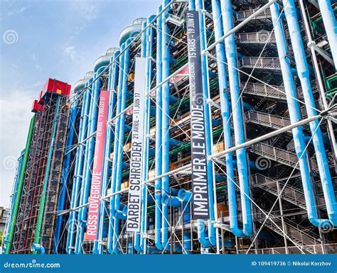 High-Tech Buildings 的图像结果