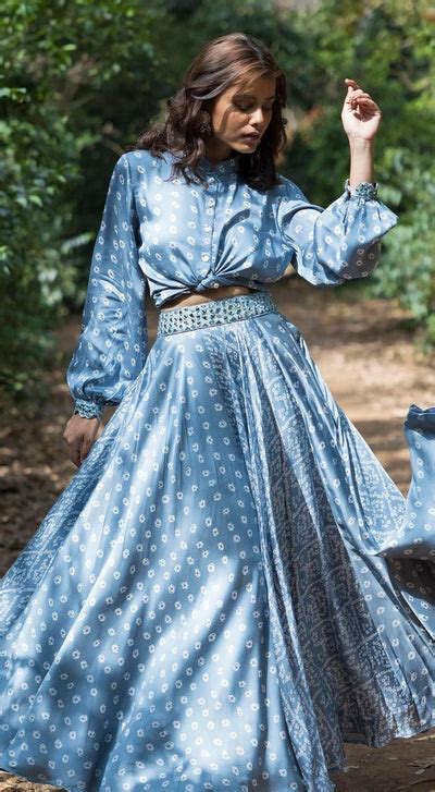 Sale Upto 50% OFF on Designer Ethnic Women Wear – Basanti Kapde aur Koffee