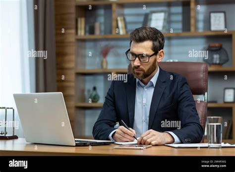Guy in a Suit 的图像结果