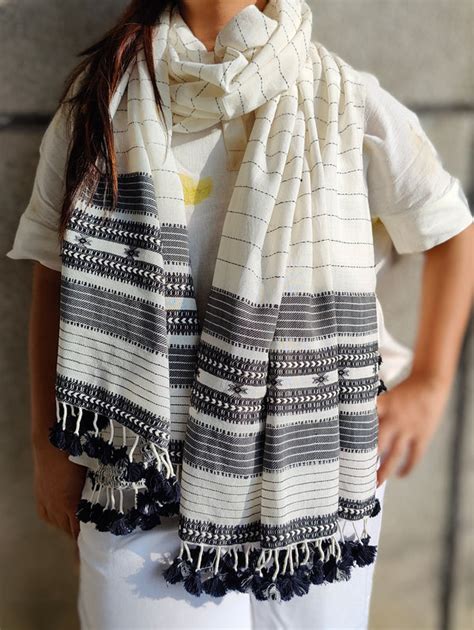 Handloom Bhujodi – EthnicElement