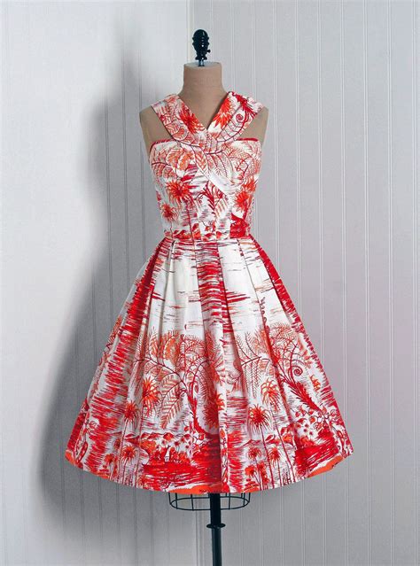Vintage Hawaiian print bridesmaids dresses?! | Vintage hawaiian dress ...