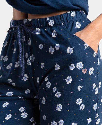 T-Shirt and Printed Shorts Sets: Buy Women T-Shirt and Shorts Sets ...