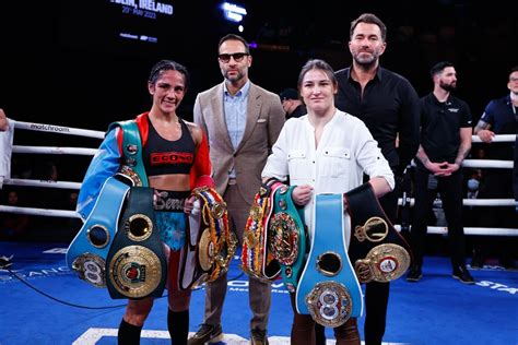 Woman Boxing Match 的图像结果