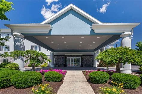 COMFORT INN & SUITES EAST GREENBUSH - ALBANY (Castleton On Hudson ...